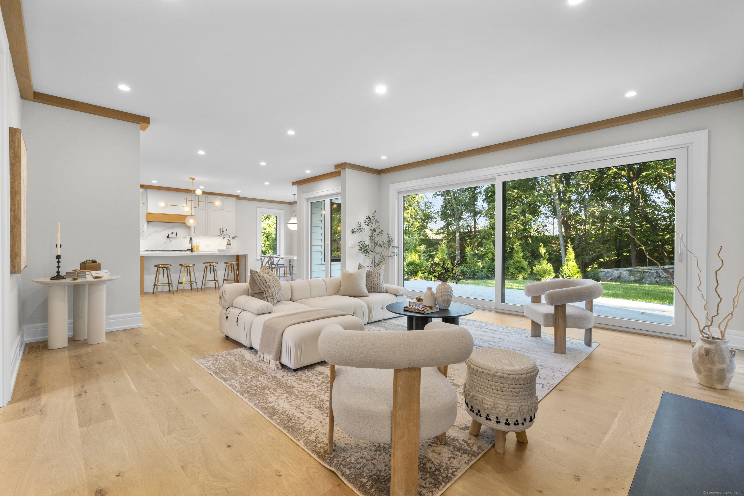 Darien, Connecticut 06820, United States, 5 Bedrooms Bedrooms, ,5 BathroomsBathrooms,Residential,Active,216316