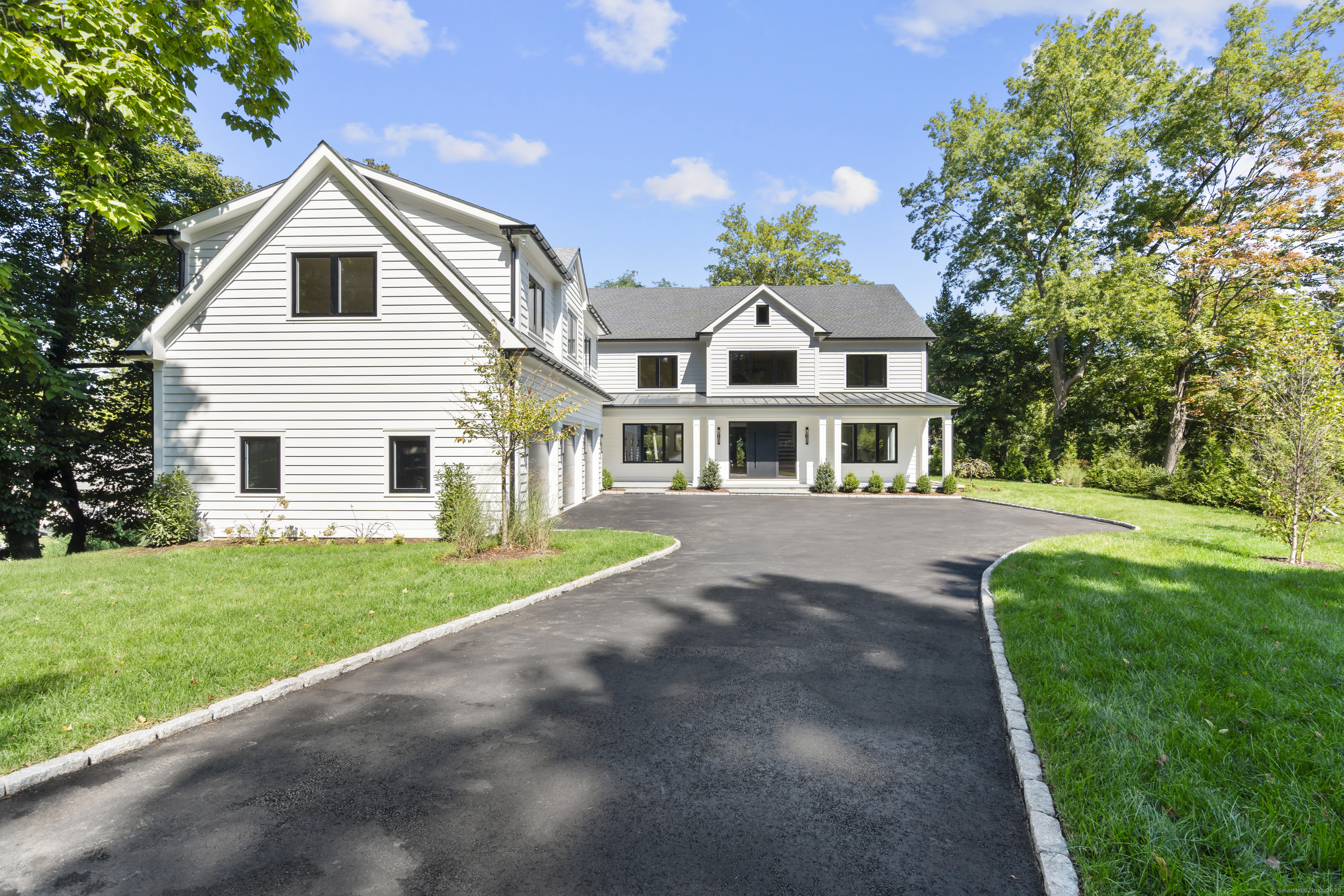 Darien, Connecticut 06820, United States, 5 Bedrooms Bedrooms, ,5 BathroomsBathrooms,Residential,Active,216316