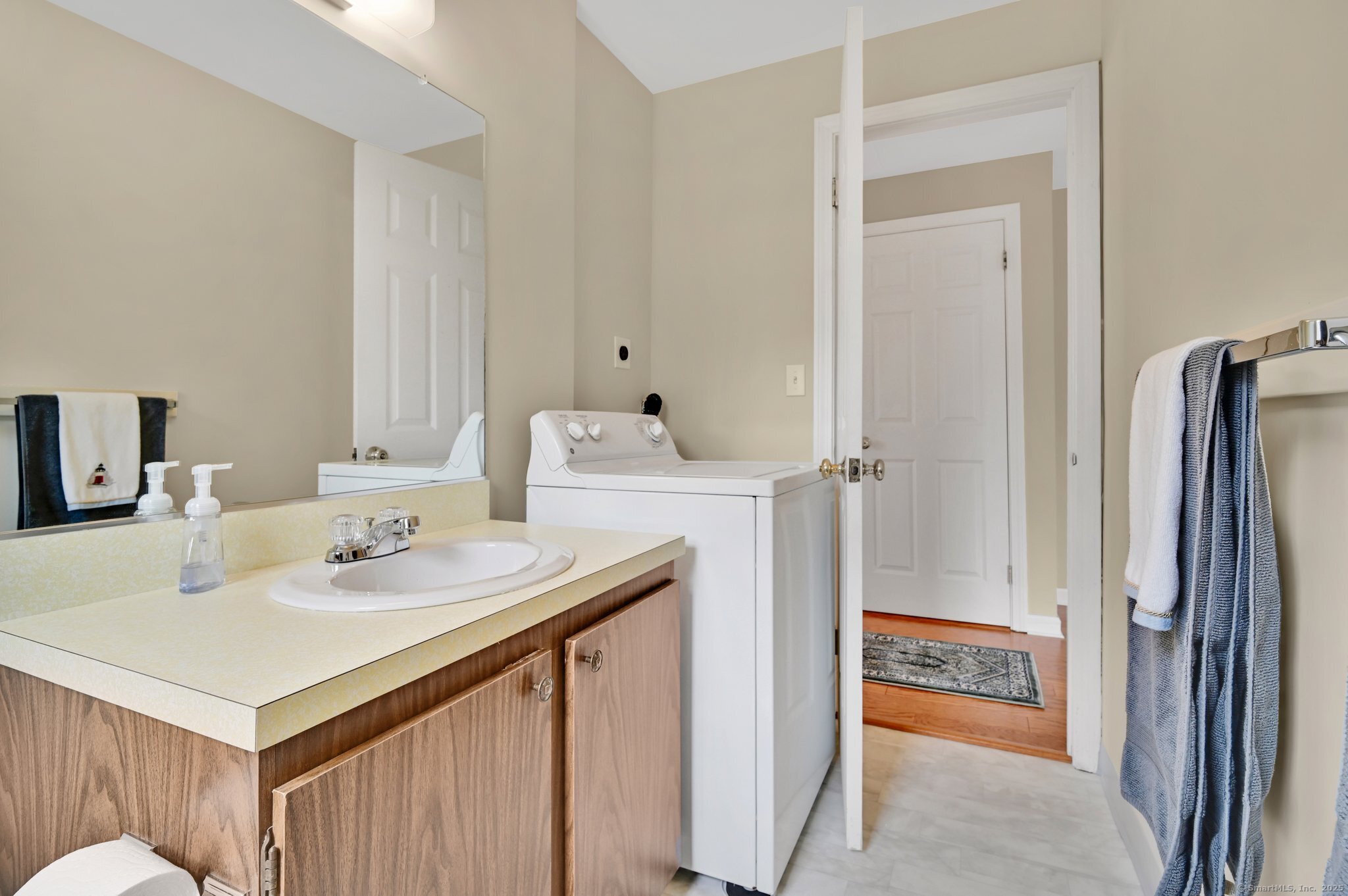 450 Dowd Avenue #450, Canton, Connecticut image 18