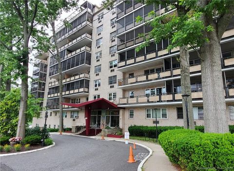 Tiny photo for 80 Cartright Street #6L, Bridgeport, CT 06604 (MLS # 24156834)