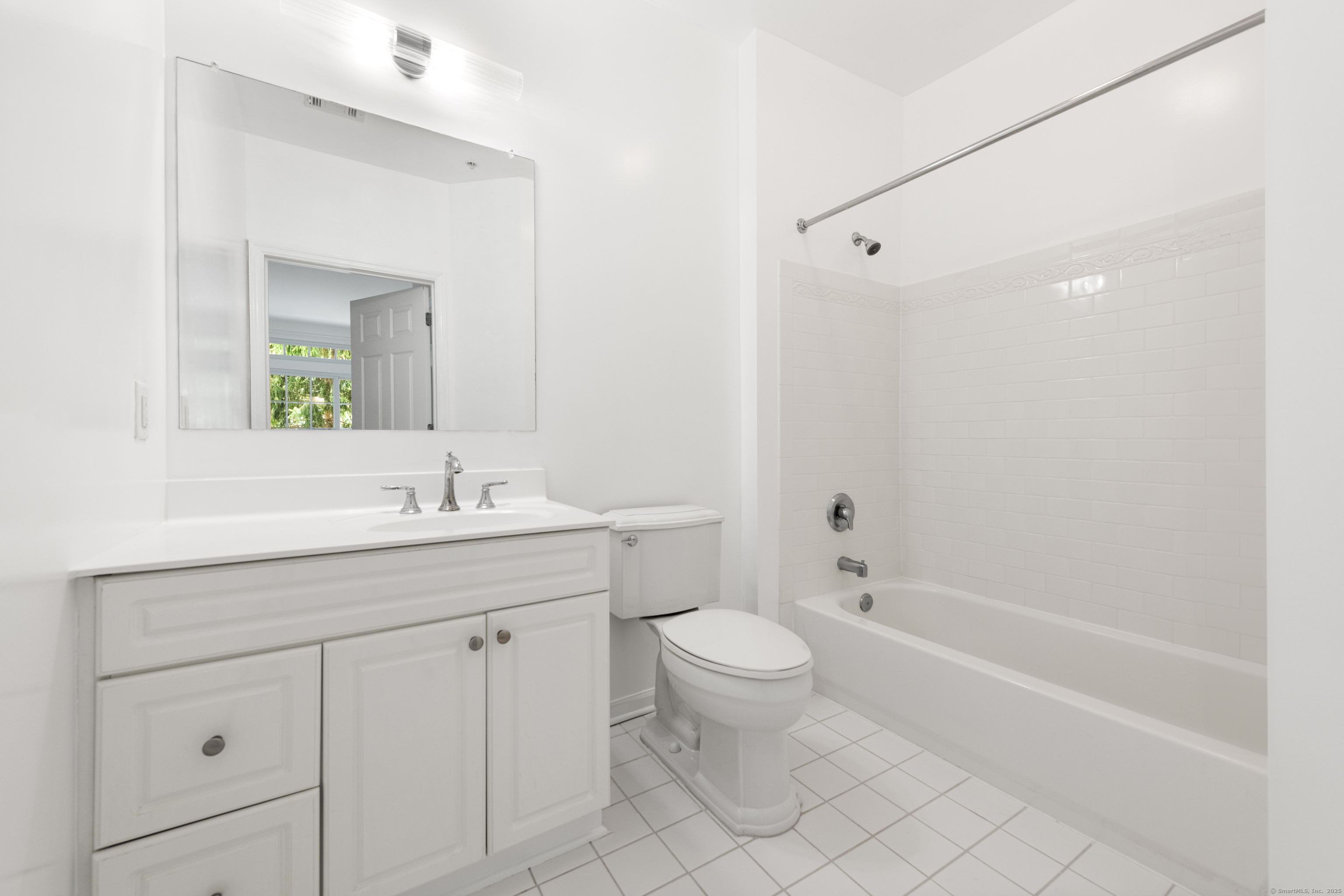 850 E Main Street #APT 330, Stamford, Connecticut image 8