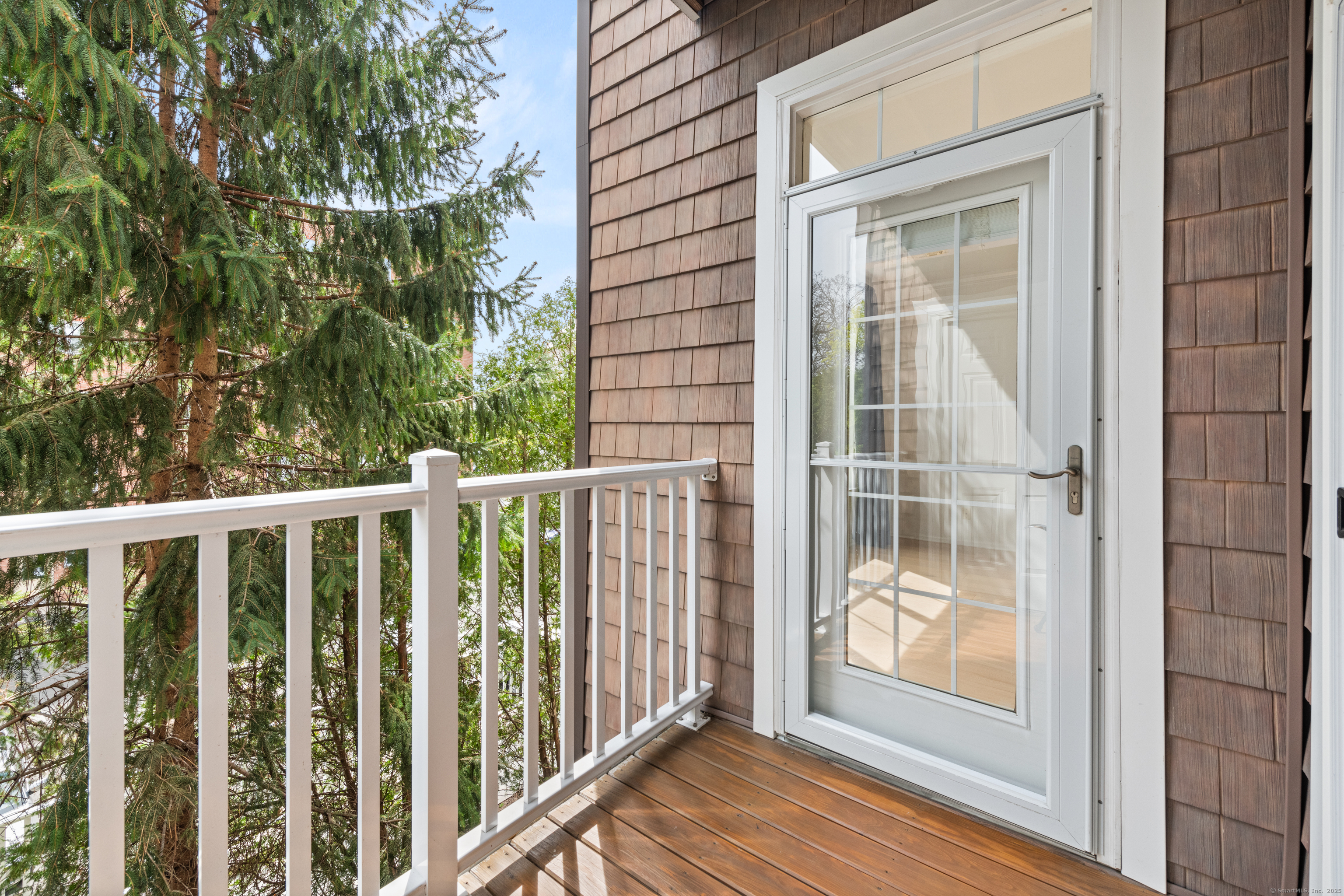 850 E Main Street #APT 330, Stamford, Connecticut image 4