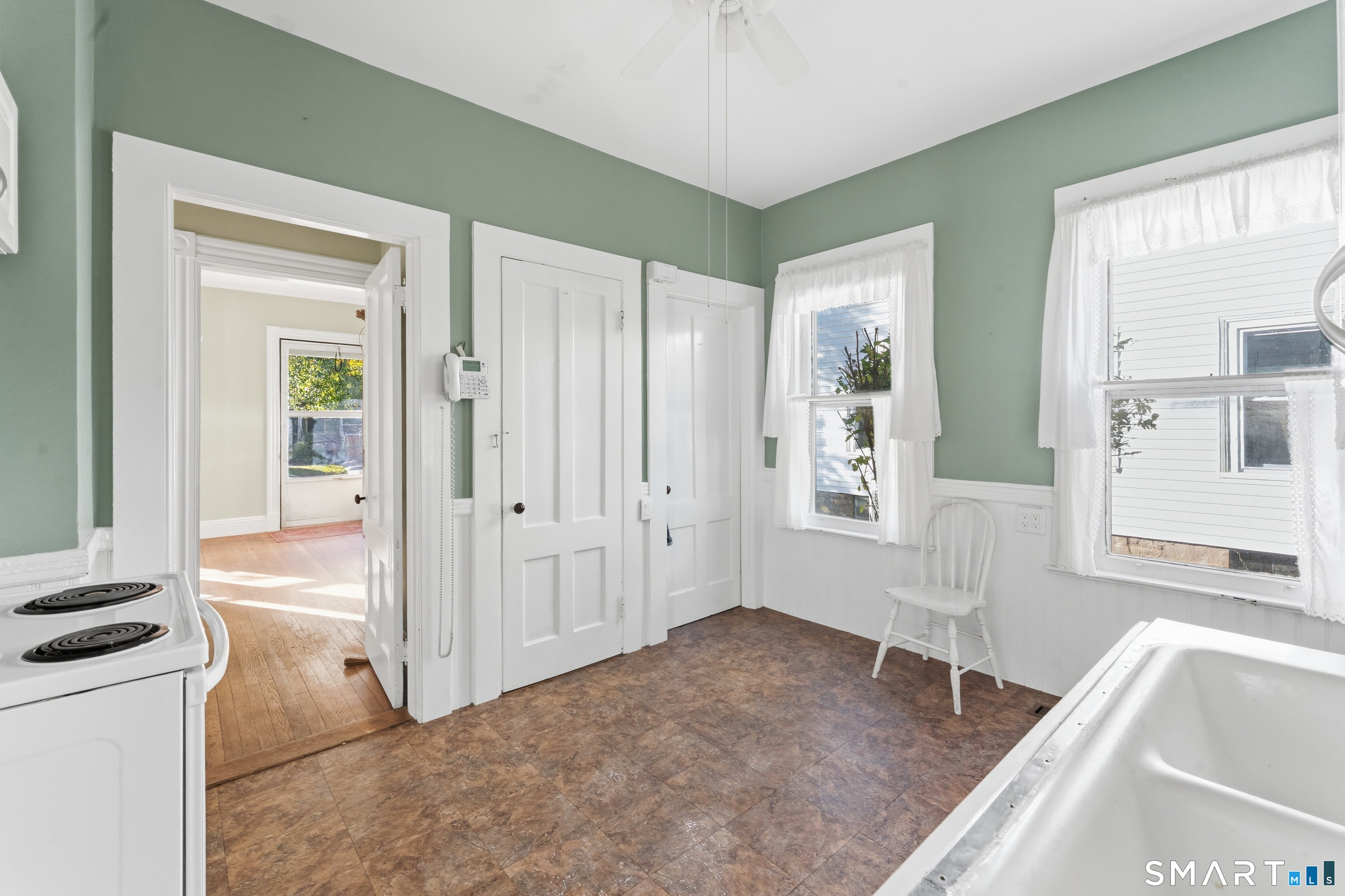 60 Girard Avenue