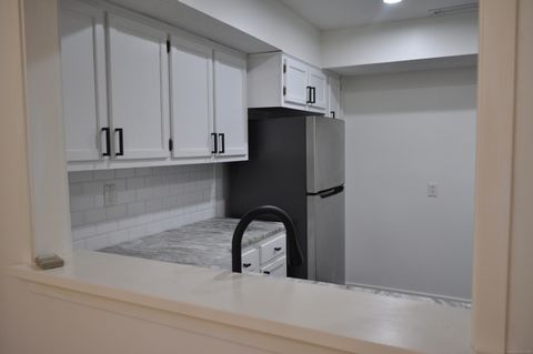 Tiny photo for 7 Chestnut Drive #7, Avon, CT 06001 (MLS # 24142487)