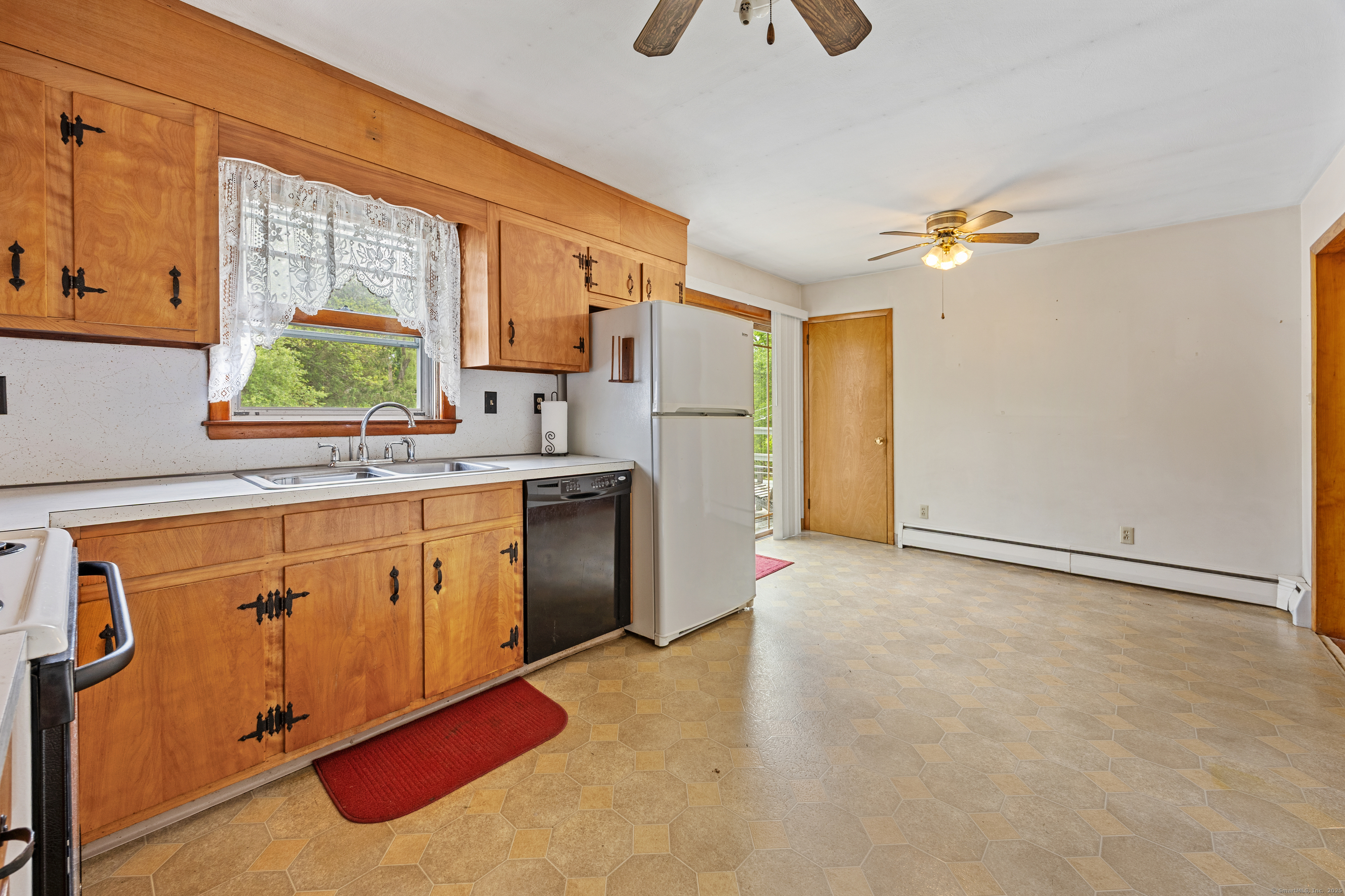 413 Hickory Hill Road, Thomaston, Connecticut image 6