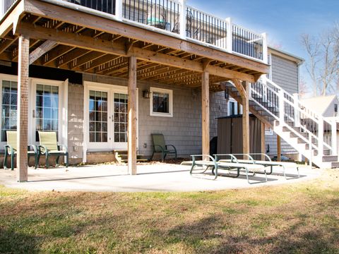 Tiny photo for 72 Carson Avenue #B, Wethersfield, CT 06109 (MLS # 24143105)