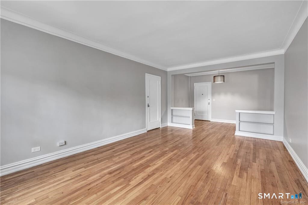 70 Strawberry Hill Avenue 1-1A