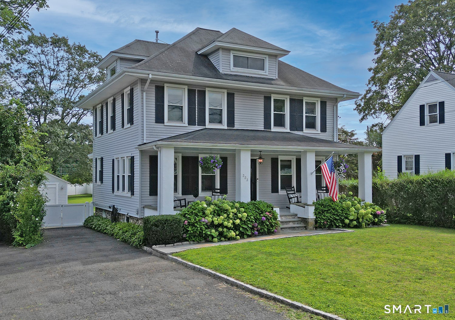 223 West Avenue