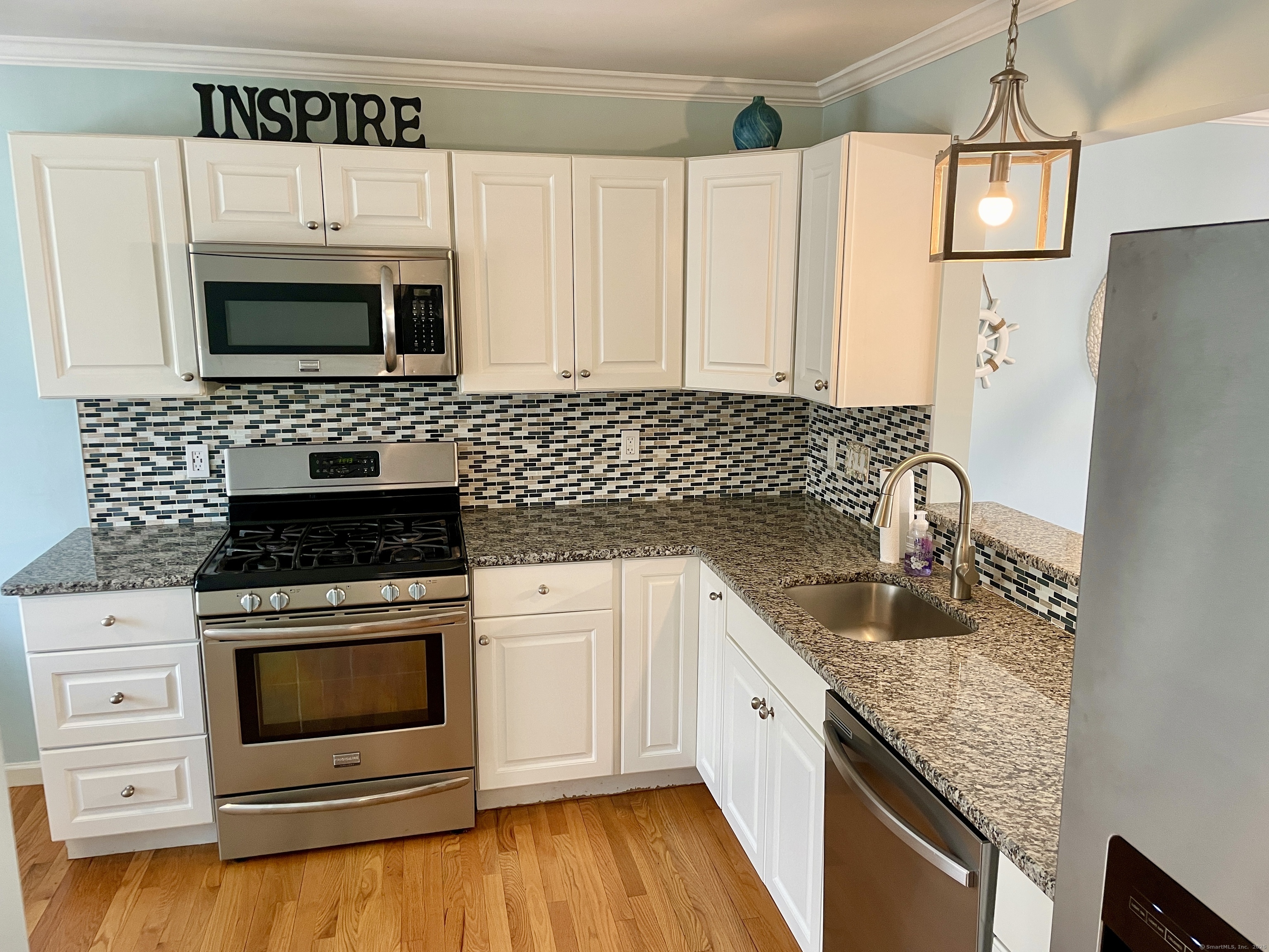 661 Silver Sands Road #APT A3, East Haven, Connecticut image 5