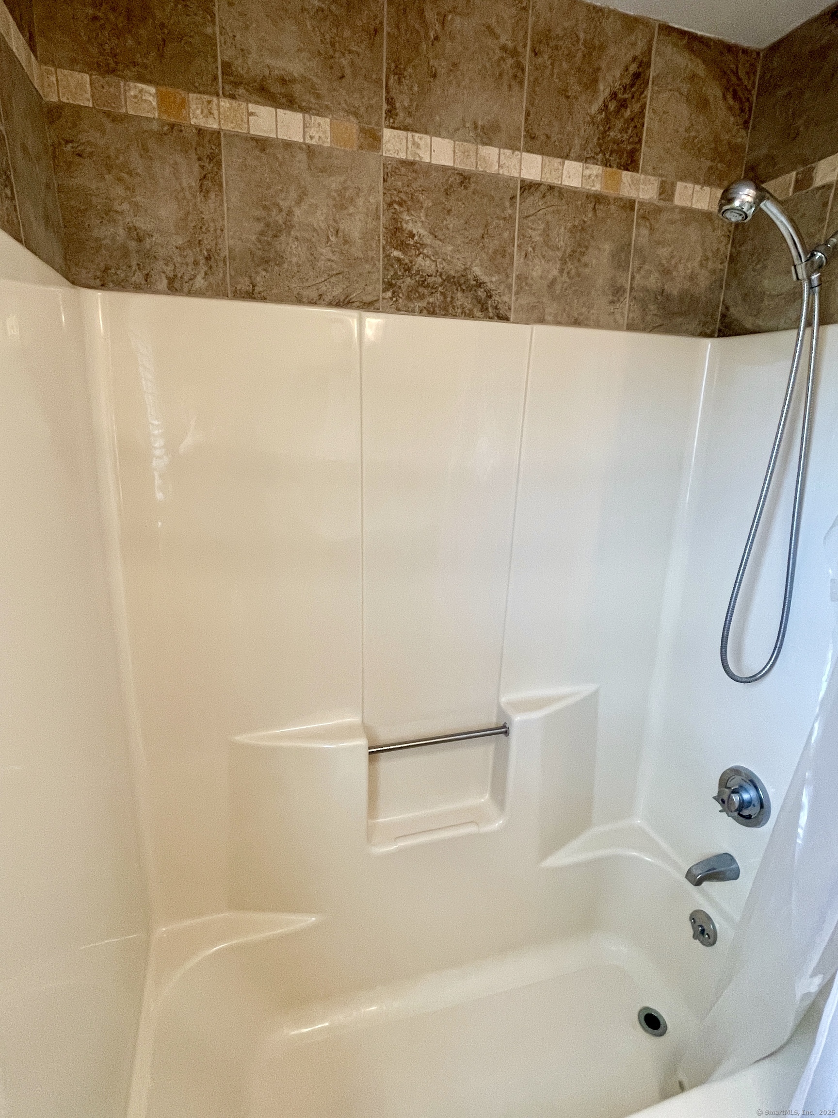 661 Silver Sands Road #APT A3, East Haven, Connecticut image 22
