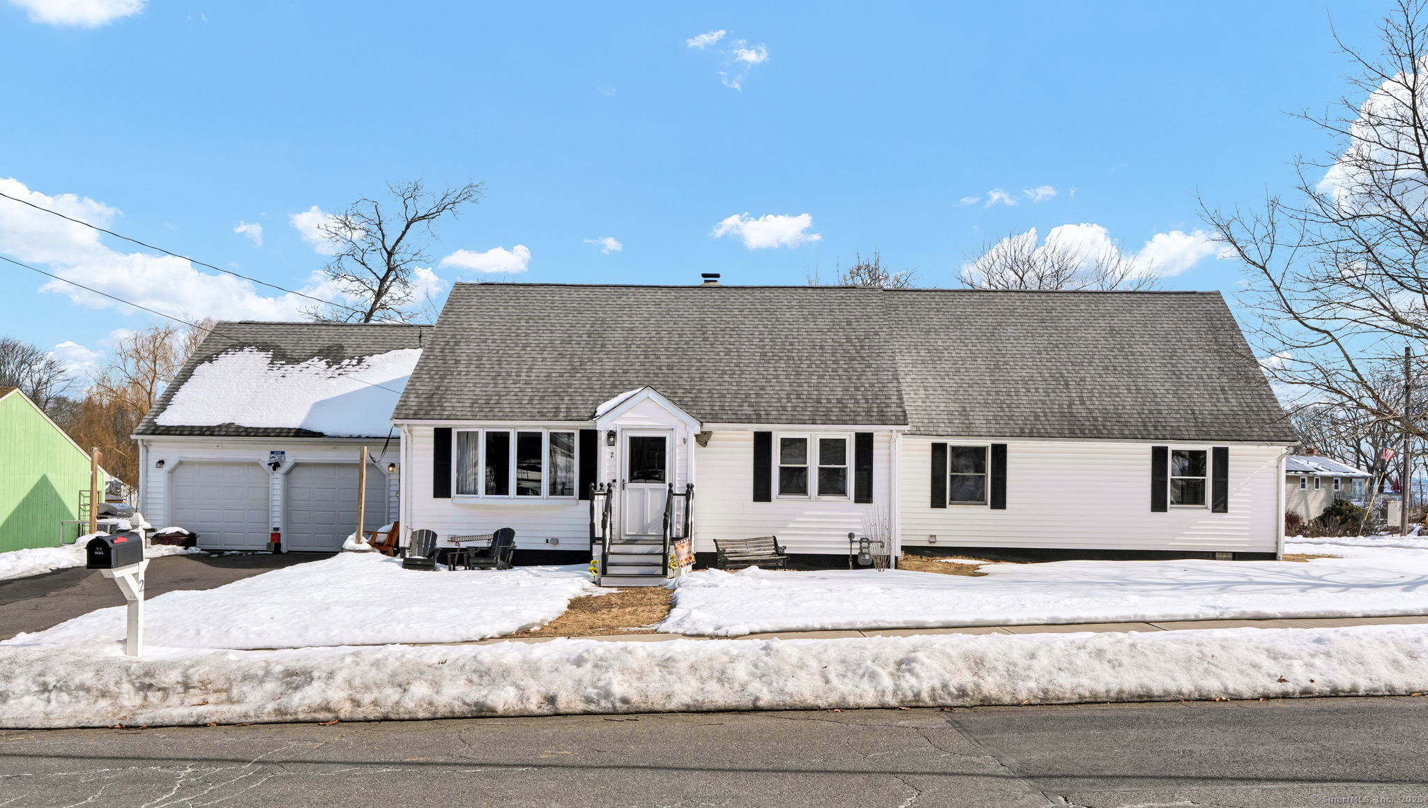 Bernice Court, Plainville, Connecticut - 4 Bedrooms  
2 Bathrooms  
7 Rooms - 