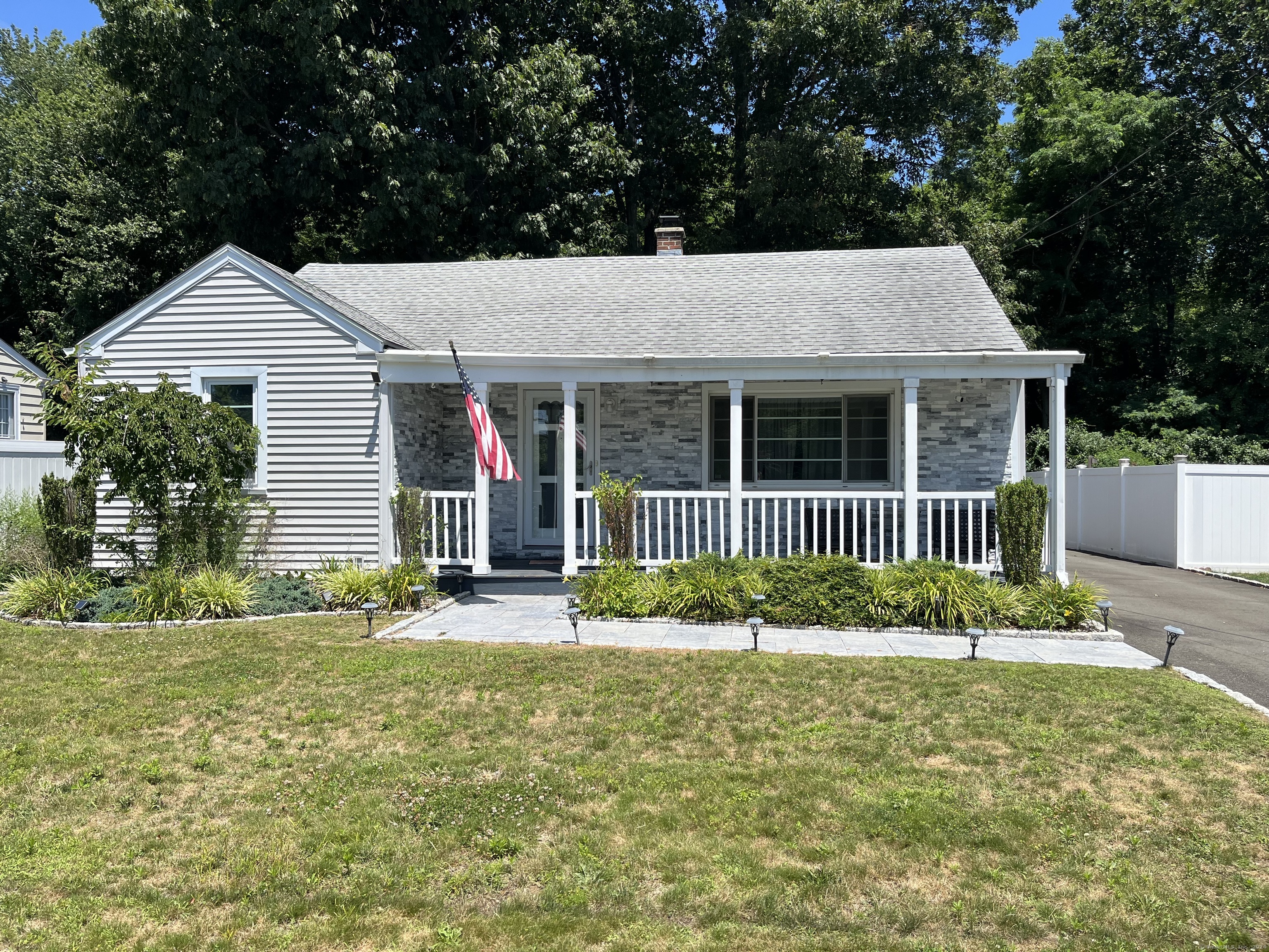 Property for Sale at 31 Forest Street, East Haven, Connecticut - Bedrooms: 3 
Bathrooms: 1 
Rooms: 5  - $334,900