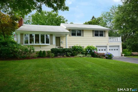 36 Village Drive New Canaan CT 06840