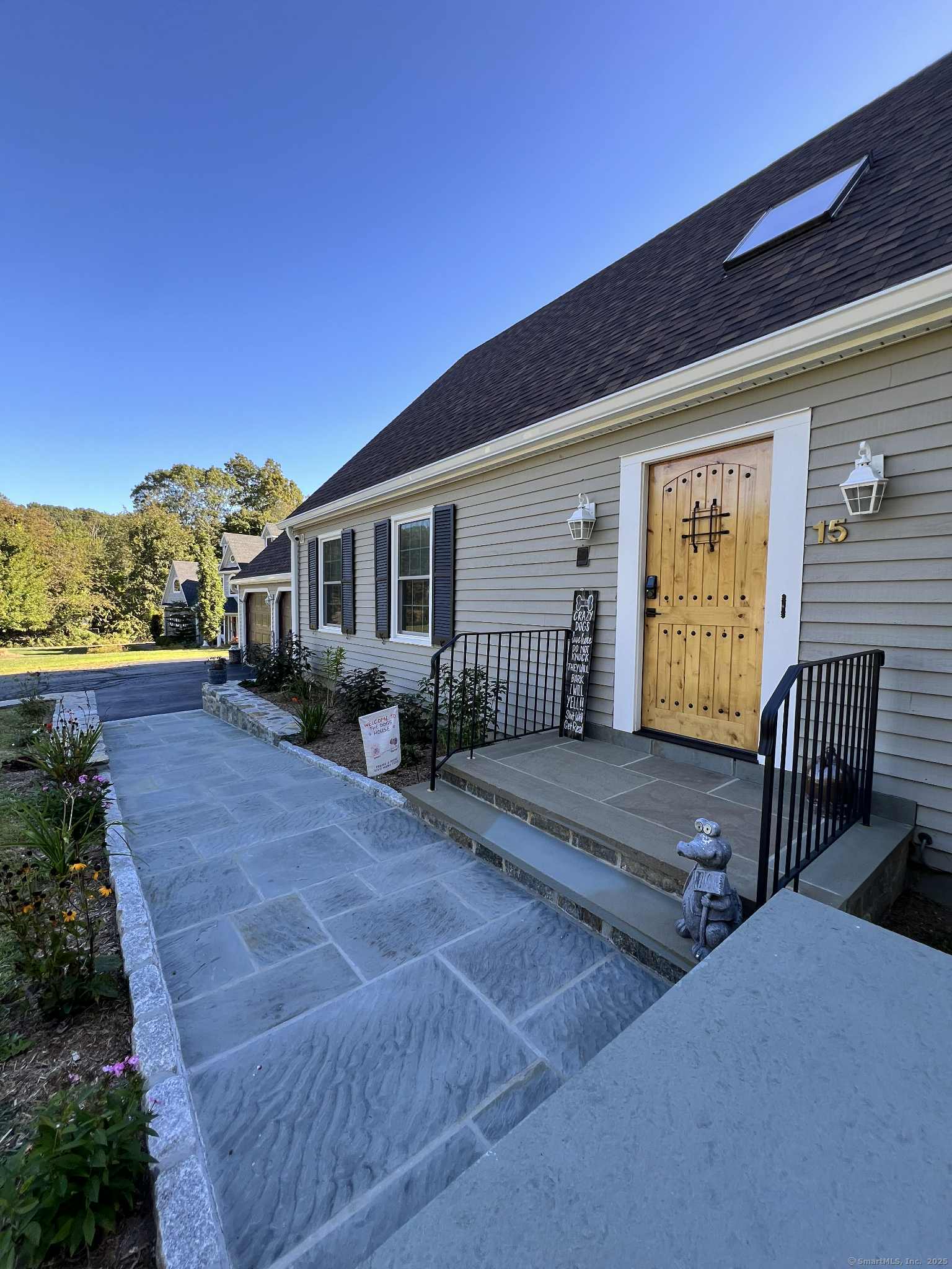 15 Briarwood Drive