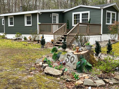 Mobile Home in Clinton CT 50 Evergreen Park.jpg
