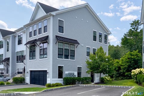 Condo For Rent - 25 Brentwood Circle #25<br/> Danbury, CT 06810
