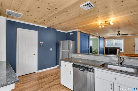 Tiny photo for 2 Plymouth Court #2, Clinton, CT 06413 (MLS # 24154285)