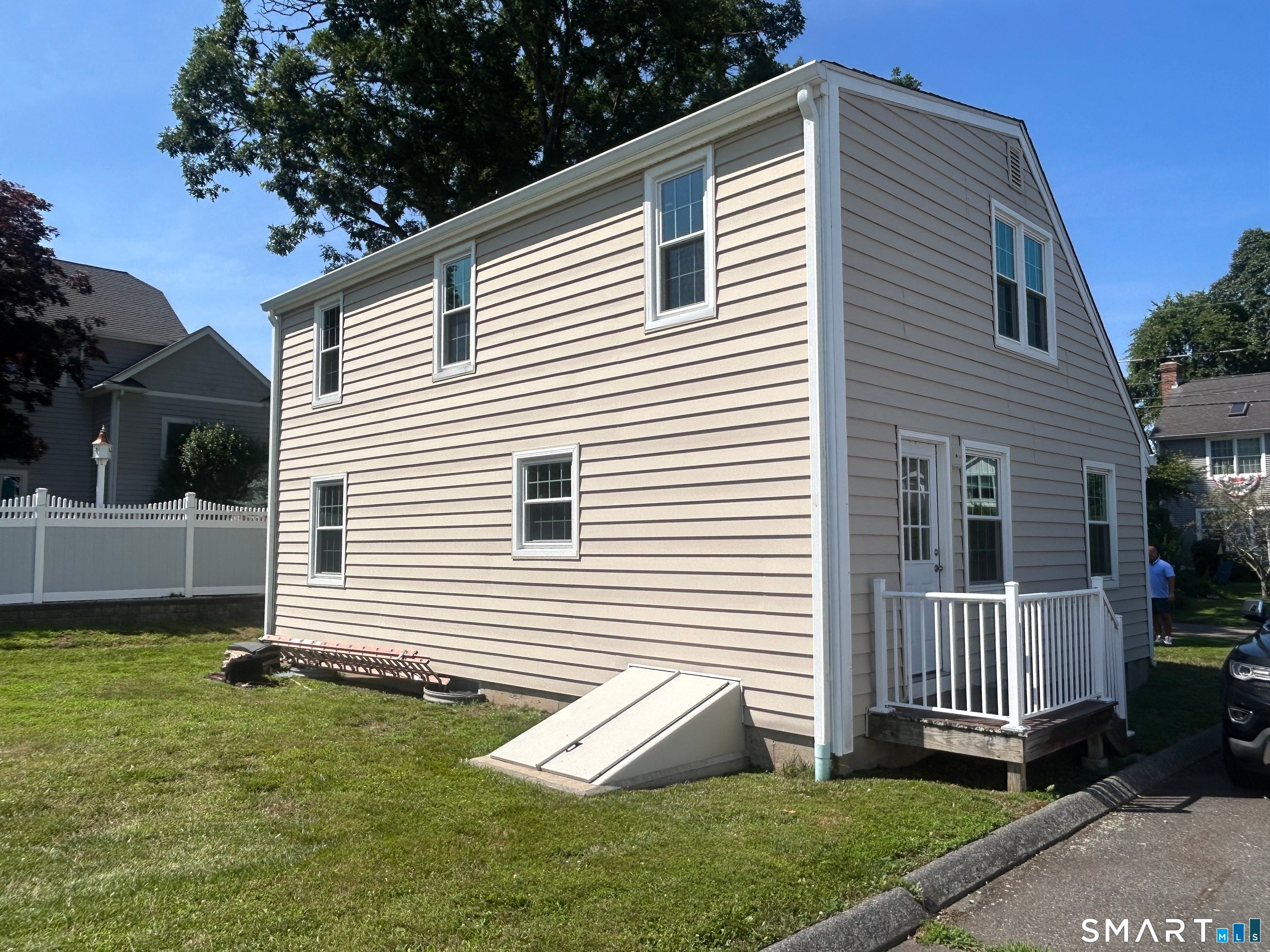 9 Old Colony Road