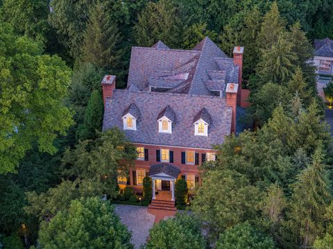 Photo of 354 South Avenue, New Canaan, CT 06840 (MLS # 24108366)