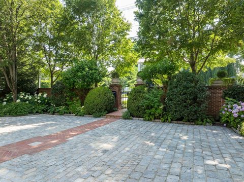 Tiny photo for 354 South Avenue, New Canaan, CT 06840 (MLS # 24108366)