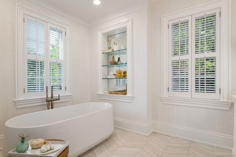 Tiny photo for 354 South Avenue, New Canaan, CT 06840 (MLS # 24108366)