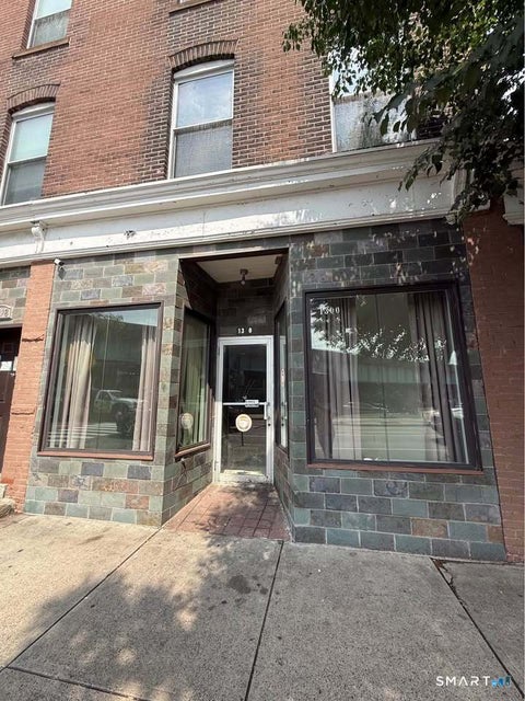 Photo of 1296 State Street #2, New Haven, CT 06511 (MLS # 24194111)