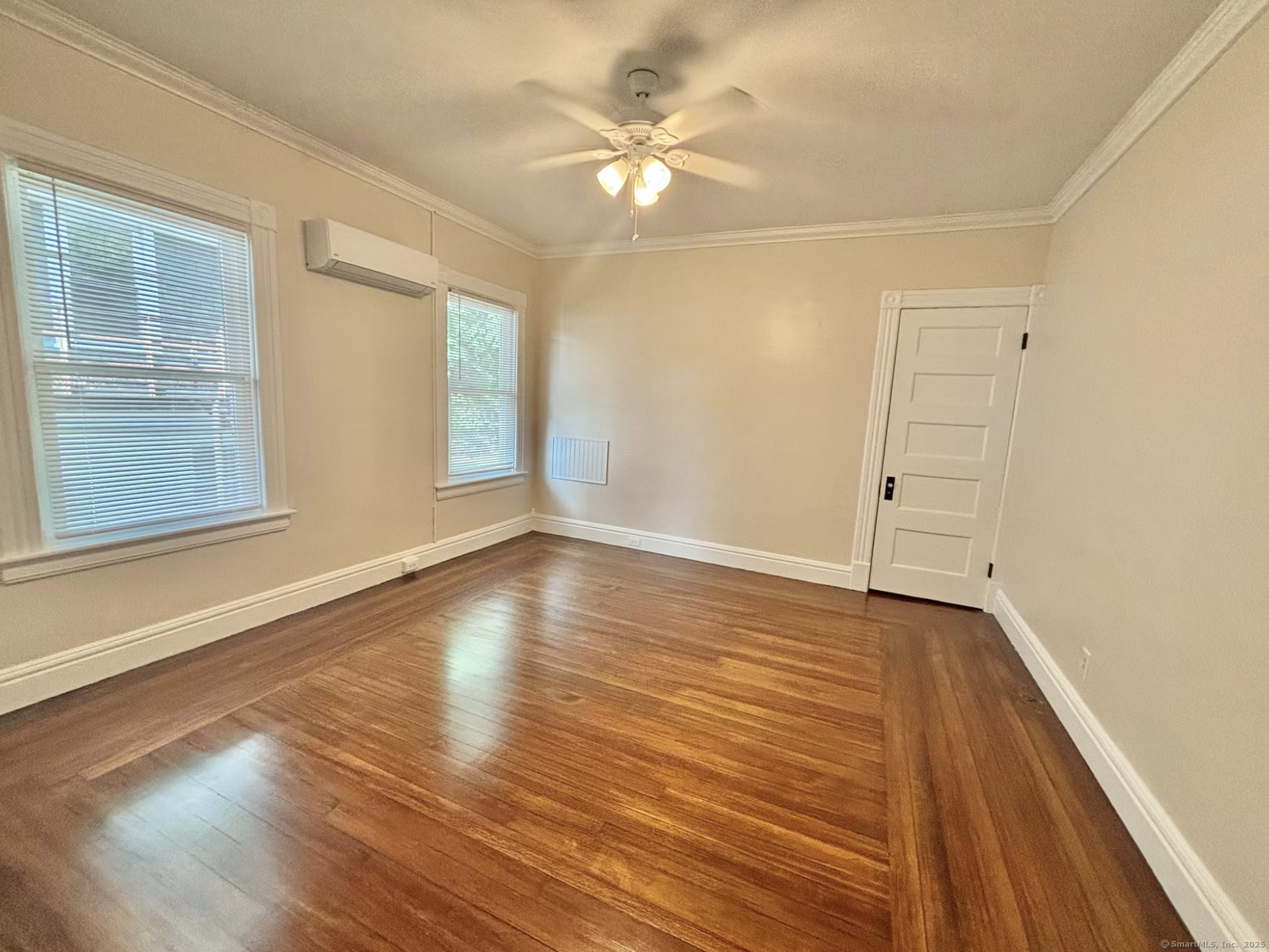 Norwich, Connecticut 06360, United States, 2 Bedrooms Bedrooms, ,1 BathroomBathrooms,Residential,Pending,226766