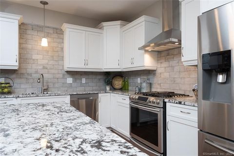 Tiny photo for 120 Yorkshire Court #120, Farmington, CT 06032 (MLS # 24104782)