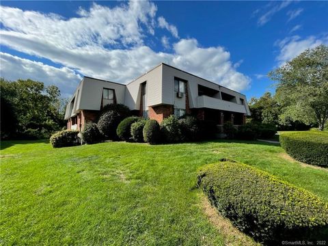 Photo of 565 Talcottville Road #APT 2B7, Vernon, CT 06066 (MLS # 24153175)