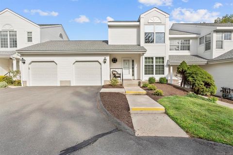 Photo of 103 The Arbors #103, Rocky Hill, CT 06067 (MLS # 24138515)