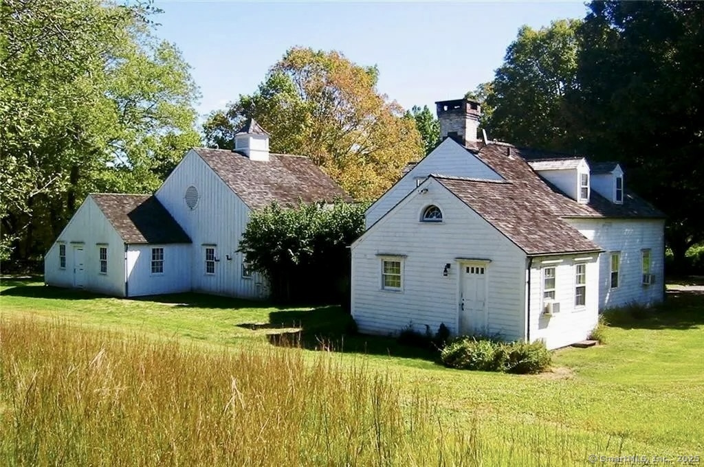 34 Division Street