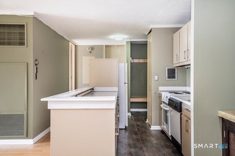 Tiny photo for 1 Gold Street #20D, Hartford, CT 06103 (MLS # 24182973)