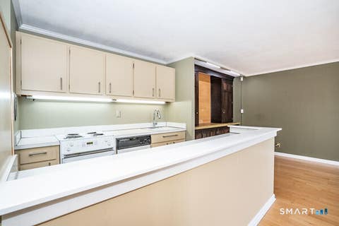 Tiny photo for 1 Gold Street #20D, Hartford, CT 06103 (MLS # 24182973)