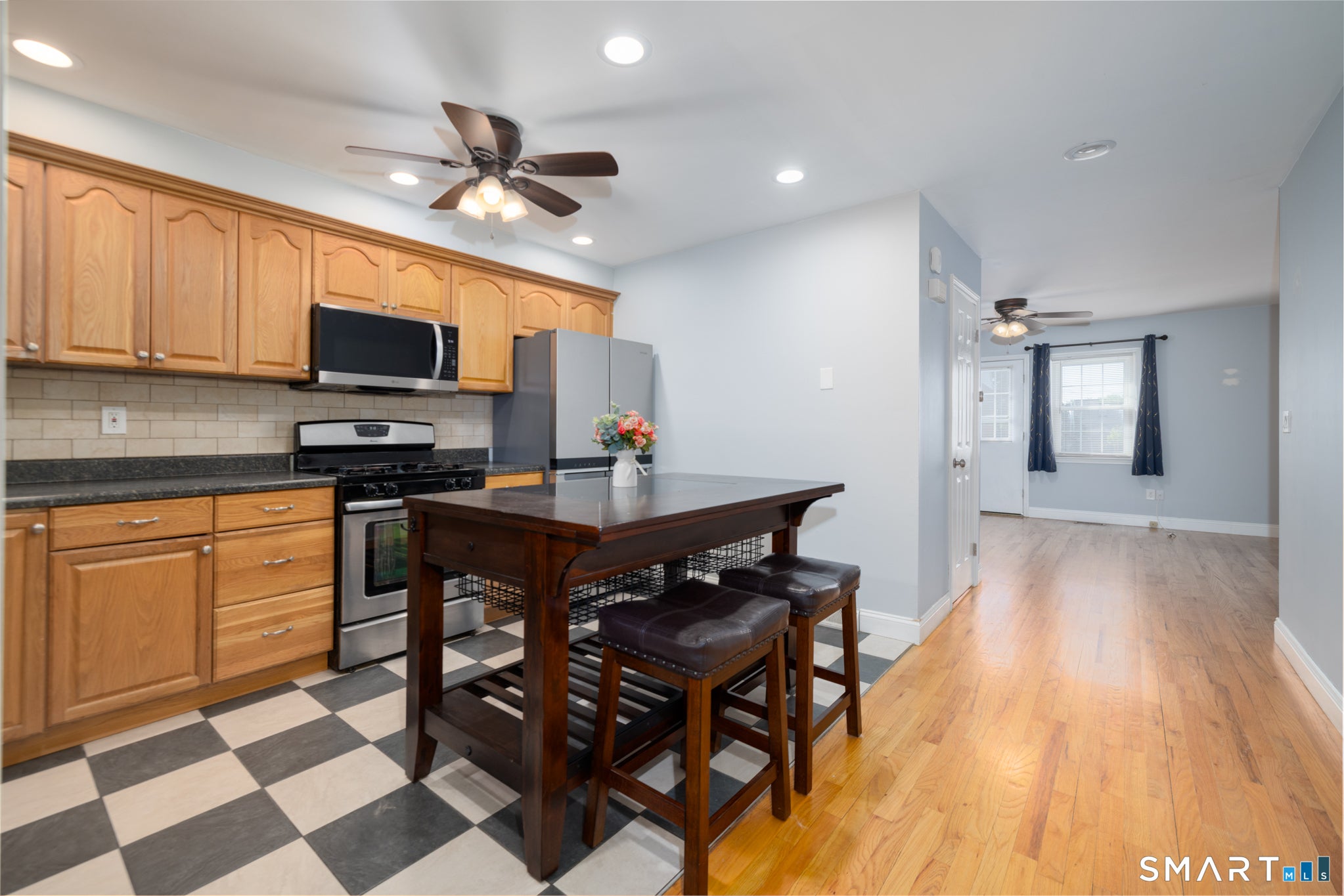 121 Seemans Lane 16