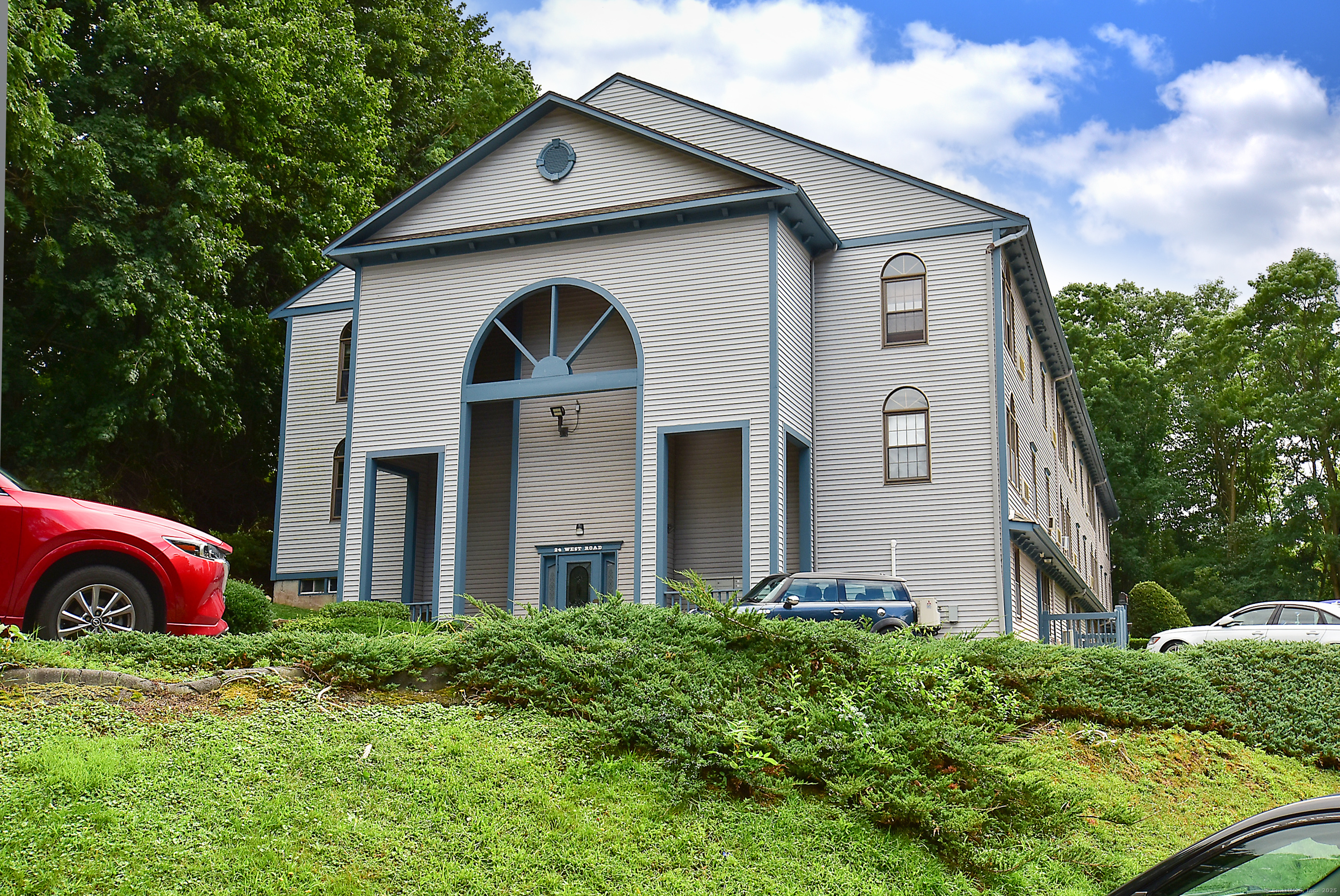 24 West Road APT 40