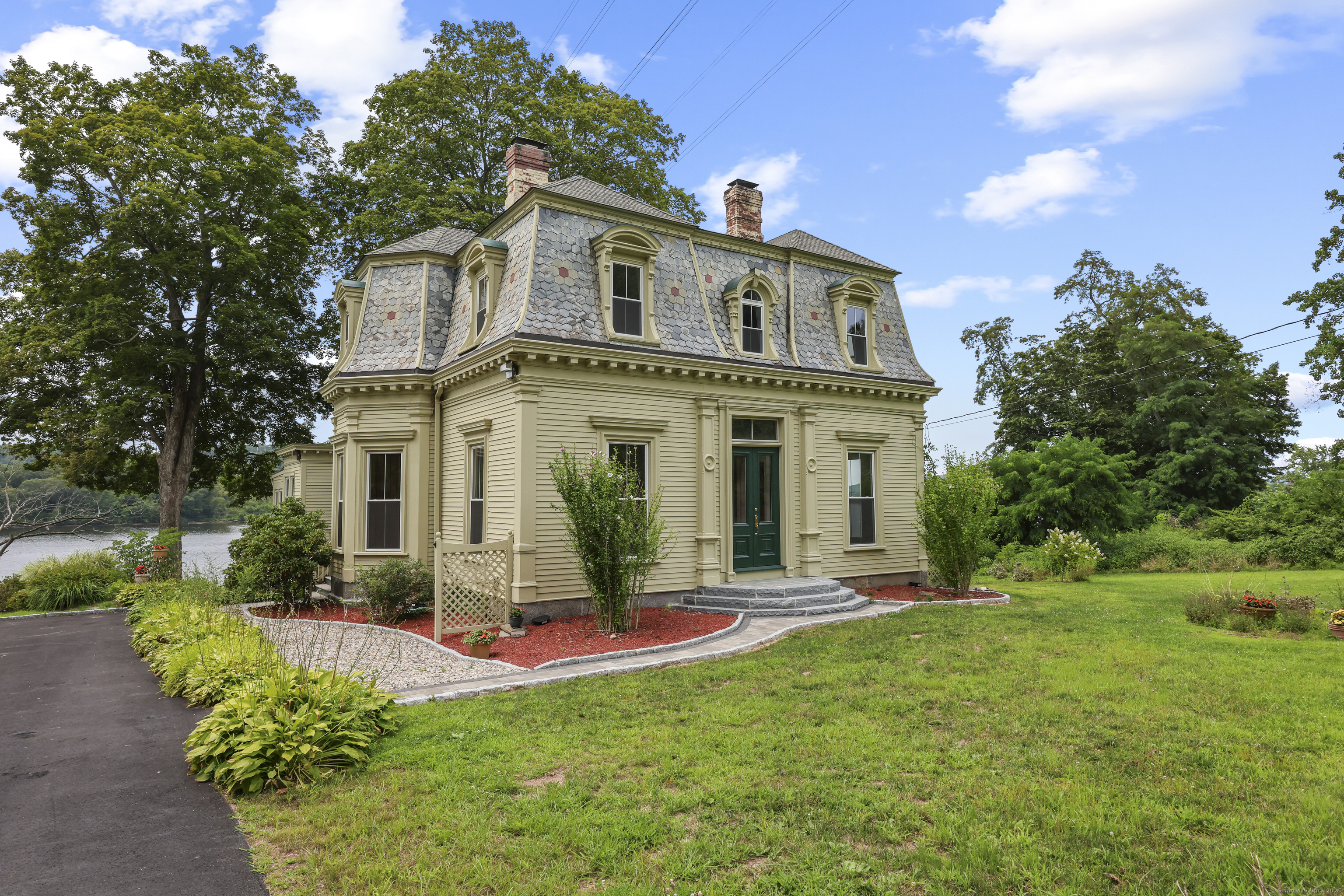 77 Main Street