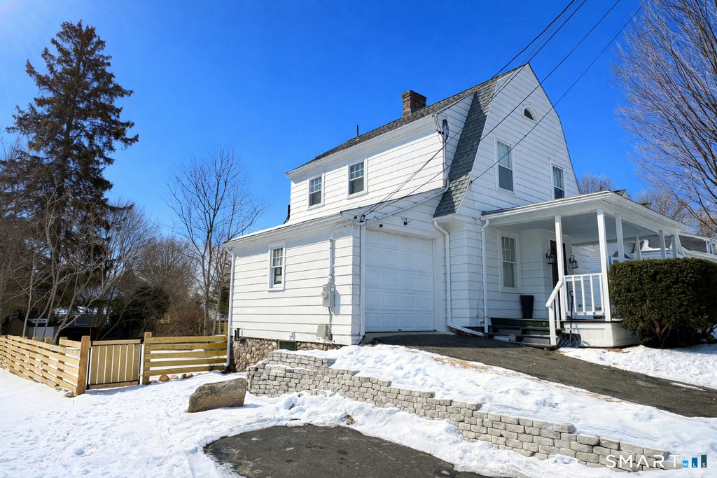 Photo of 32 Lardner Road, Bristol, CT 06010 (MLS # 24147087)