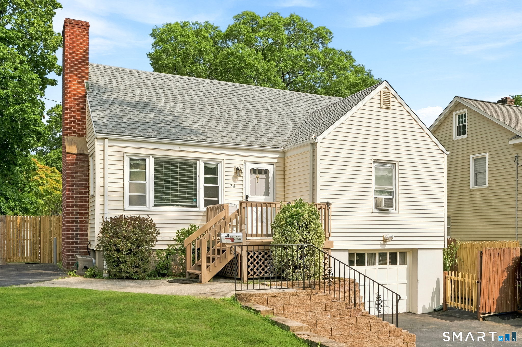 28 Ridgewood Avenue