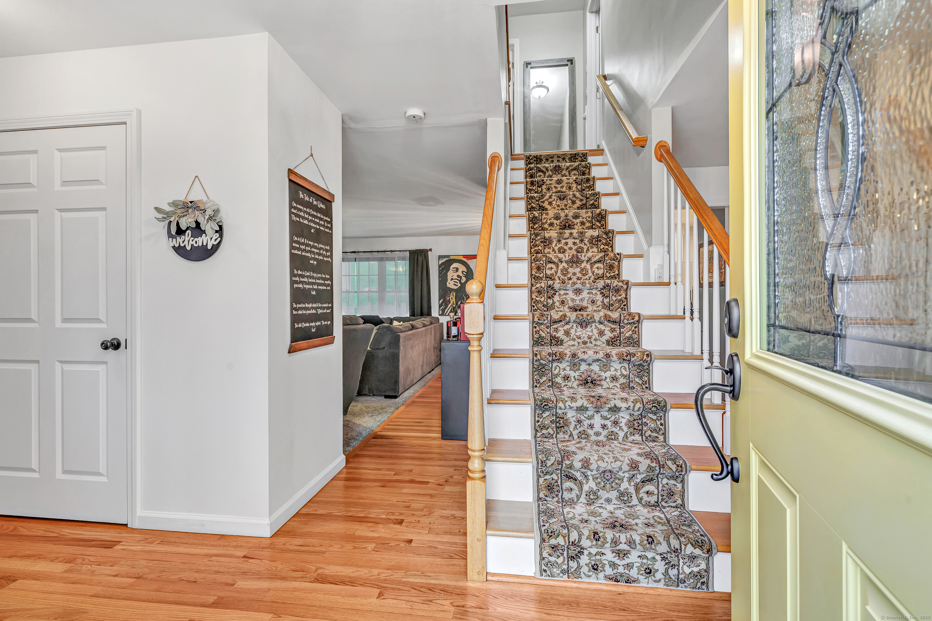 876 Howe Avenue, Shelton, Connecticut image 3