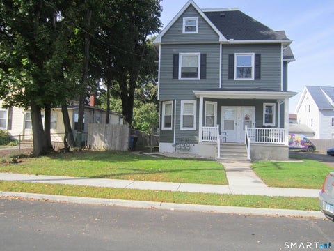Photo of 138 Warren Street, Meriden, CT 06450 (MLS # 24213333)