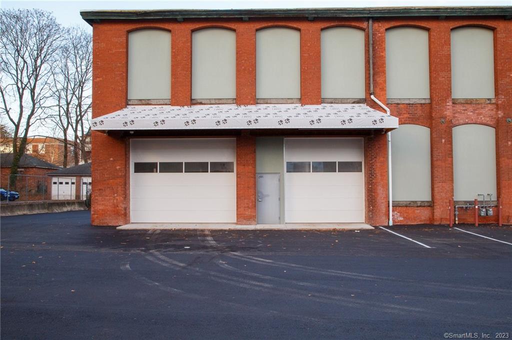 Middletown, Connecticut 06457, United States, ,Residential,Active,31668