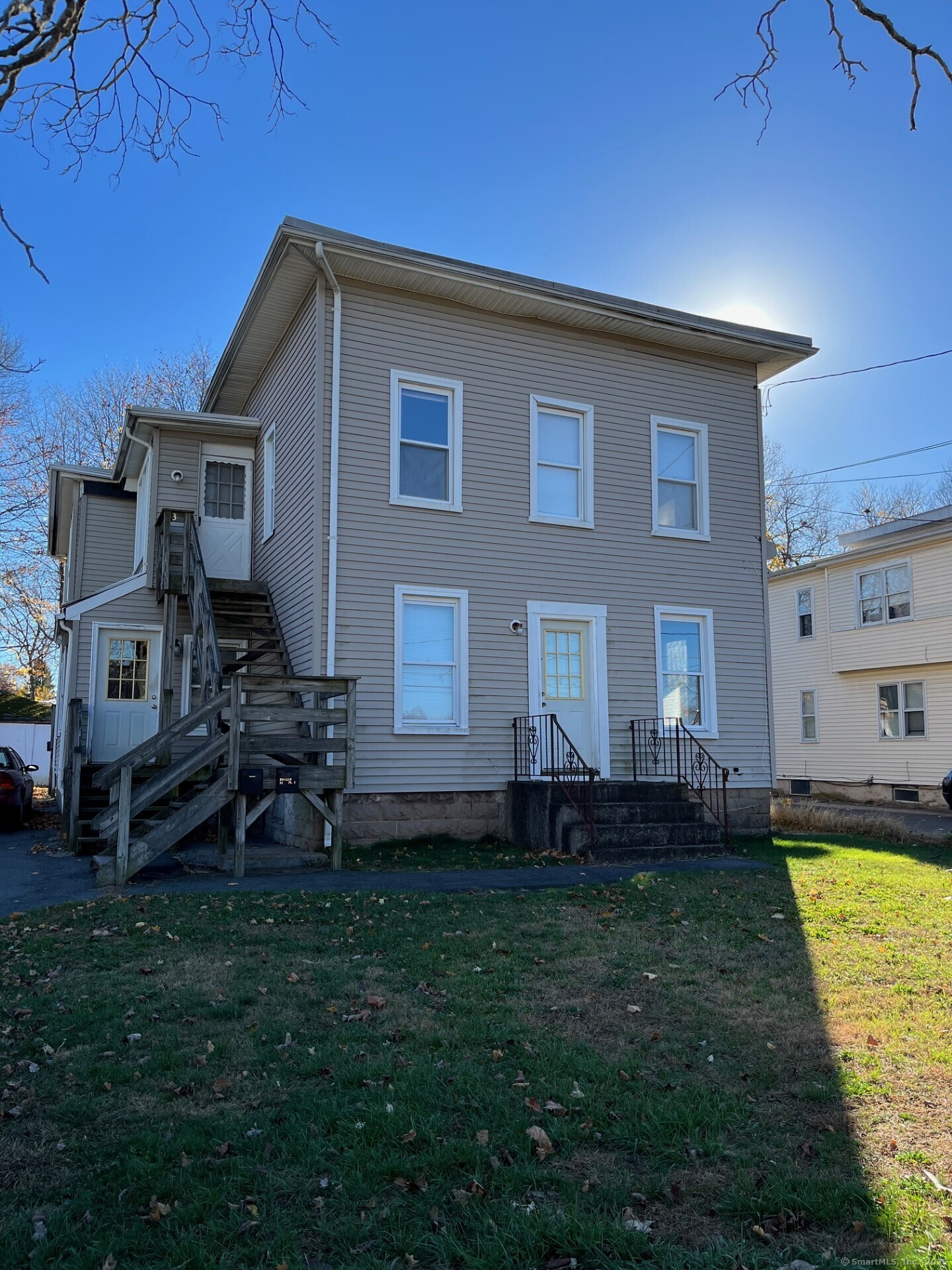 W Center Street, Southington, Connecticut - 1 Bedrooms  
1 Bathrooms  
3 Rooms - 