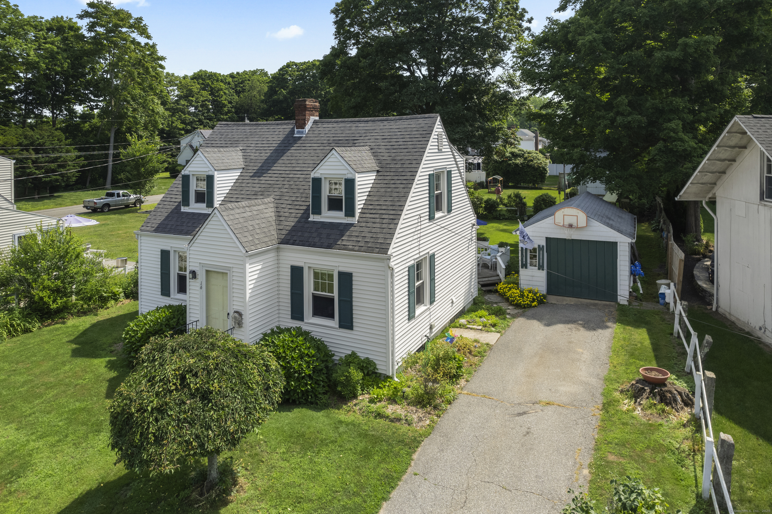 16 Lynde Street