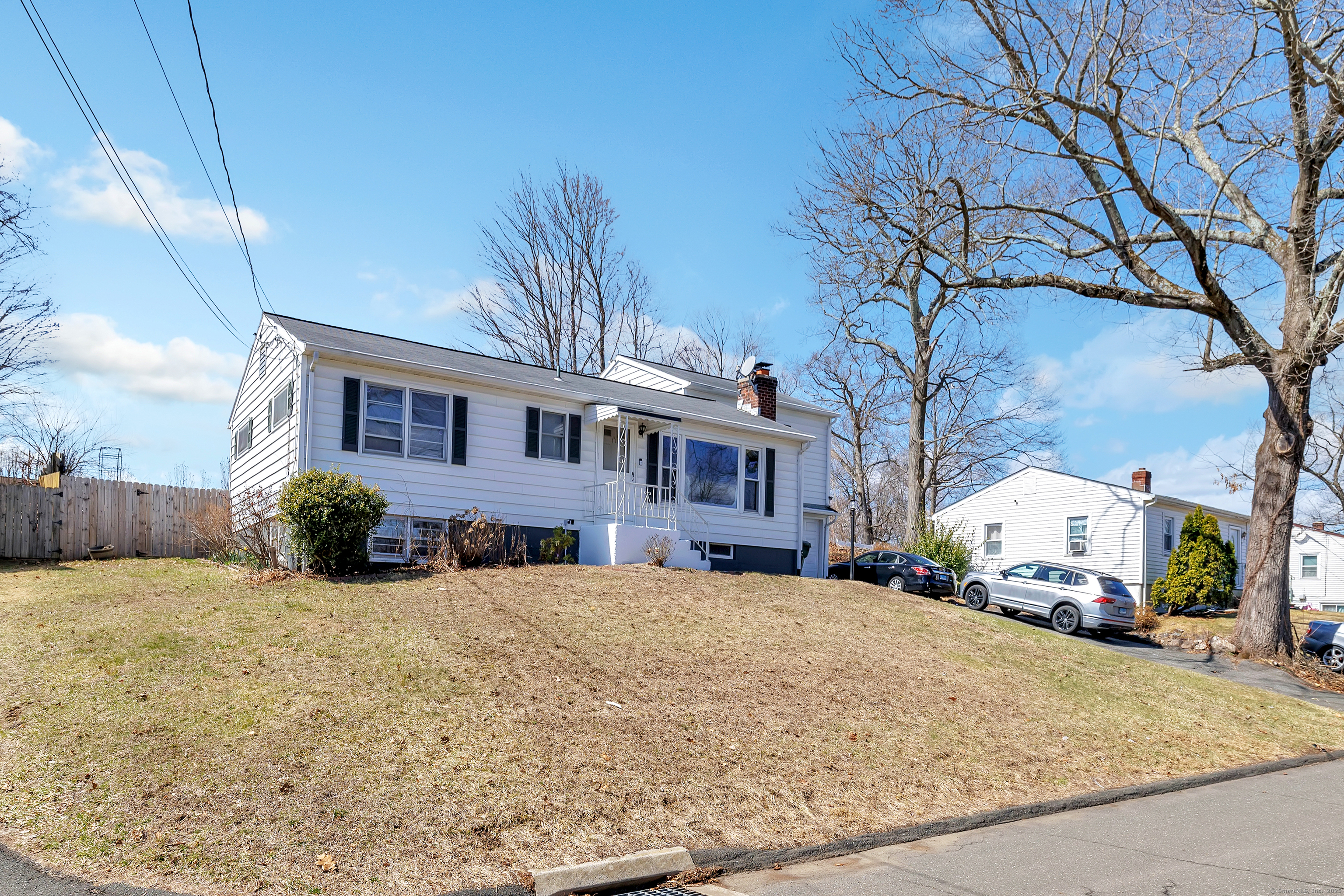 11 Beechwood Drive, Danbury, Connecticut image 2