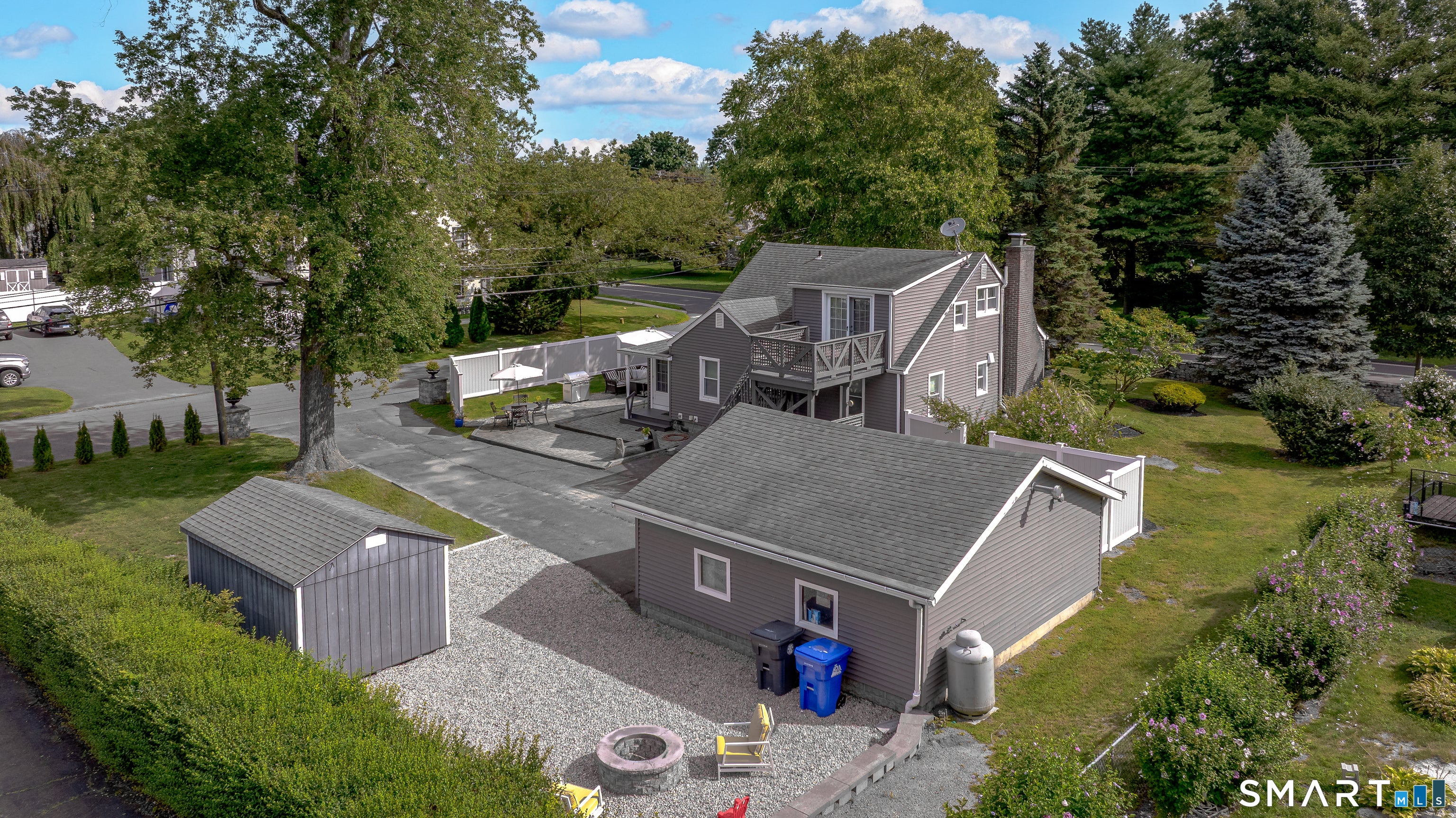 29 Indian Neck Avenue
