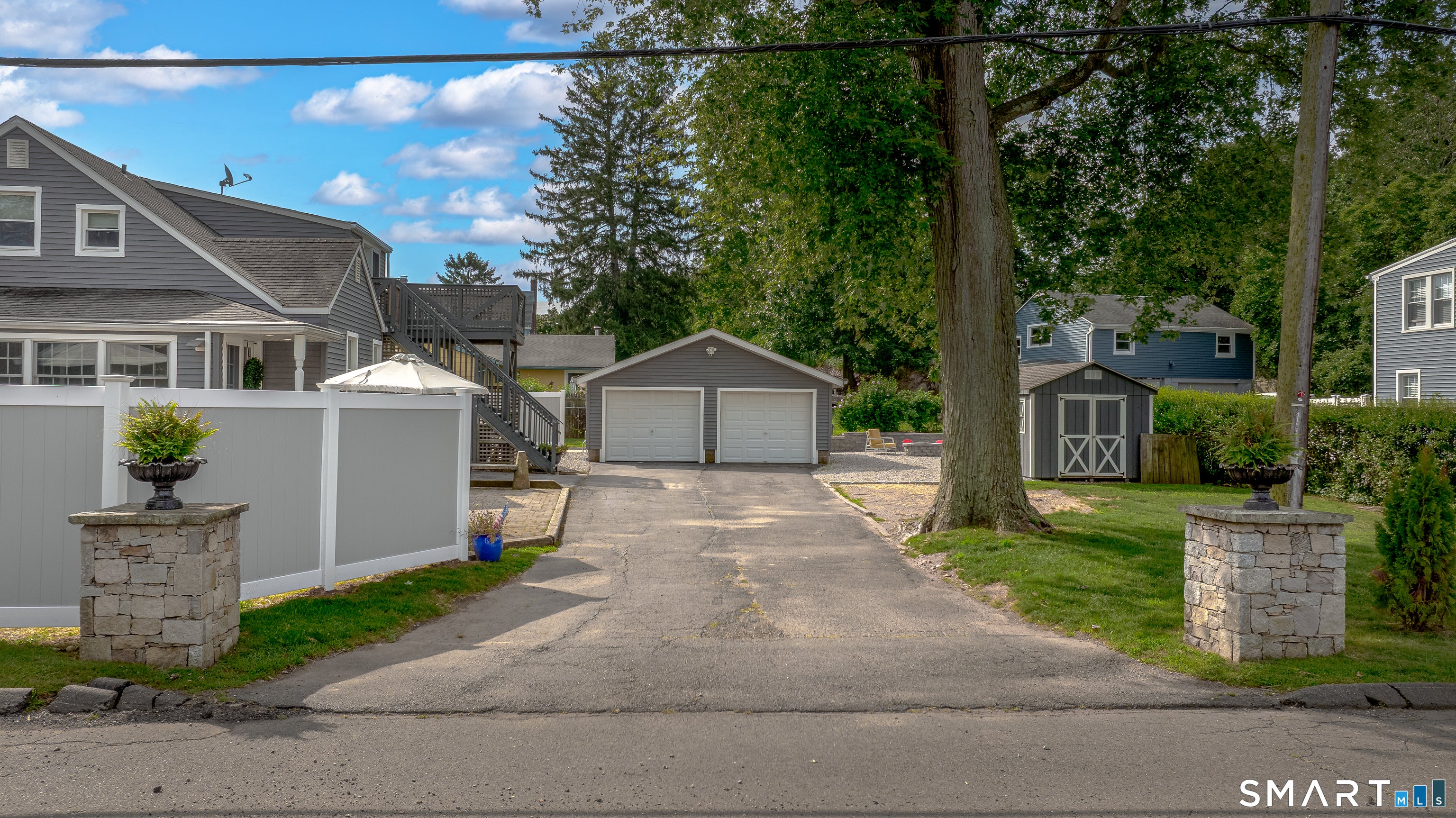 29 Indian Neck Avenue