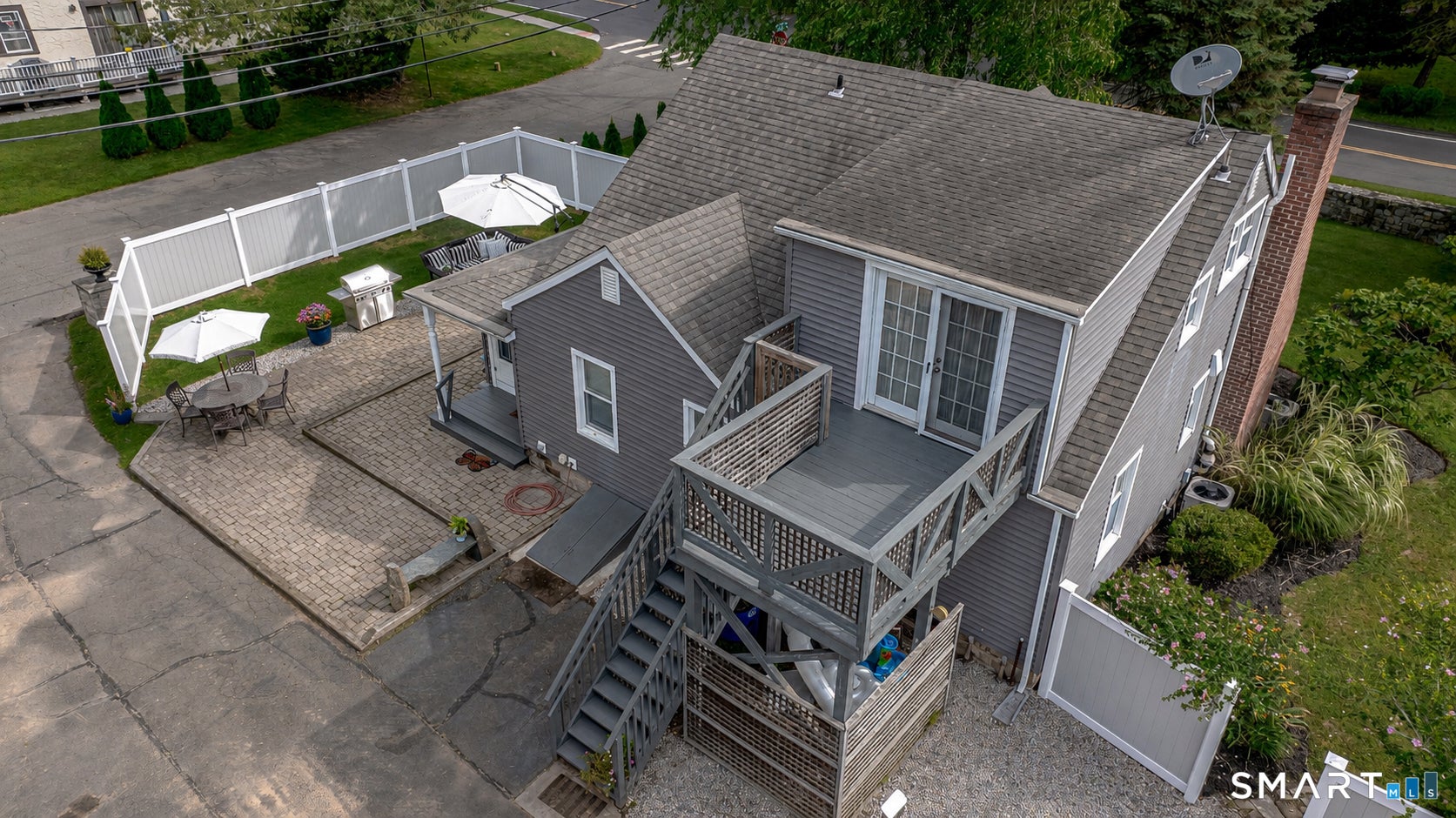 29 Indian Neck Avenue