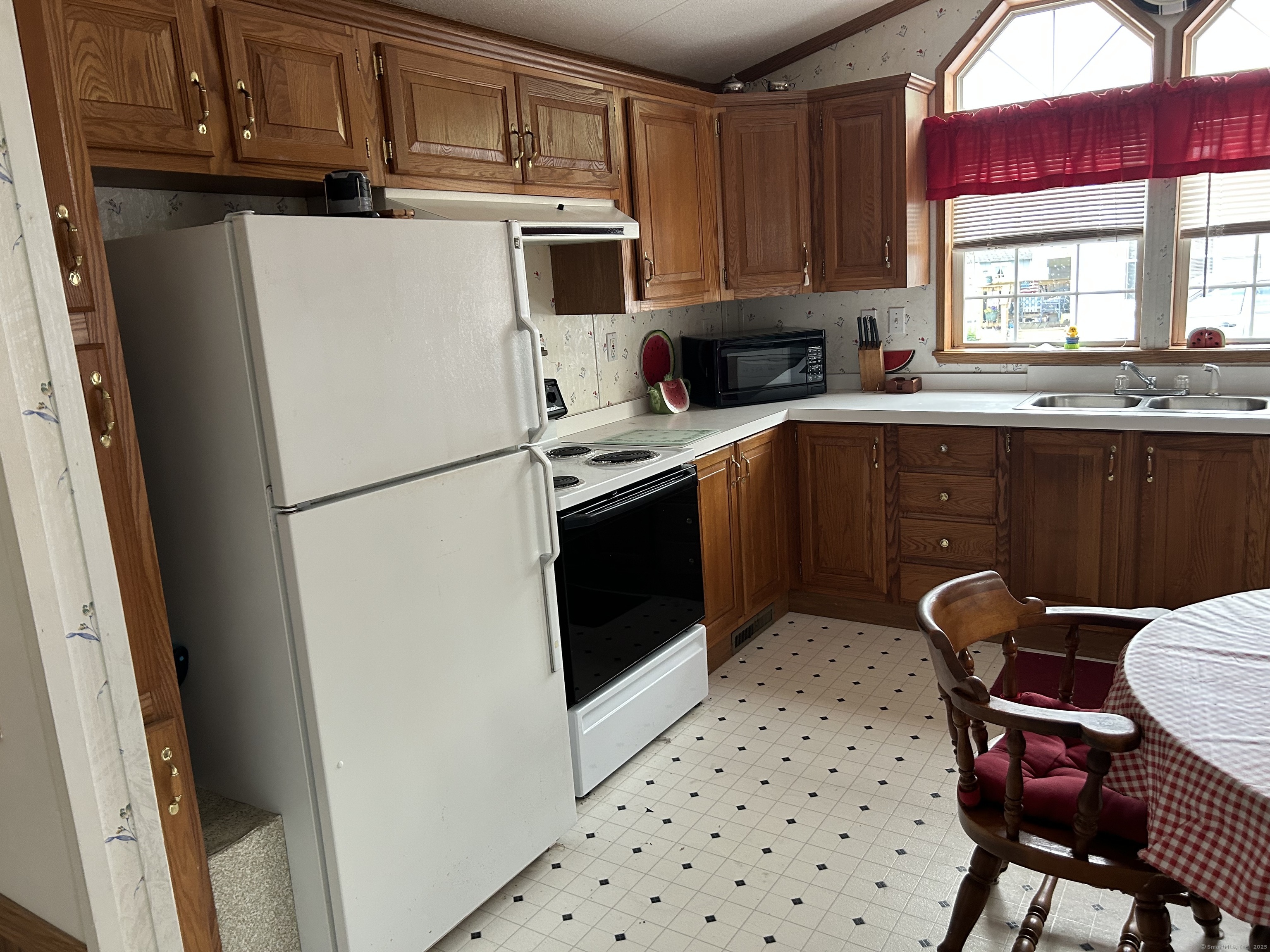 16 New Street, Beacon Falls, Connecticut image 6