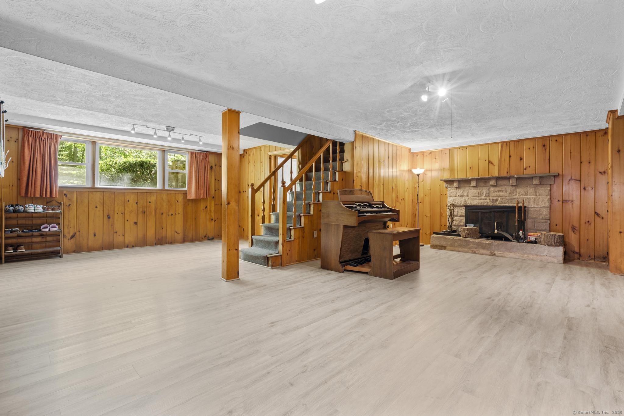 30 Stillbrook Road, Avon, Connecticut image 30
