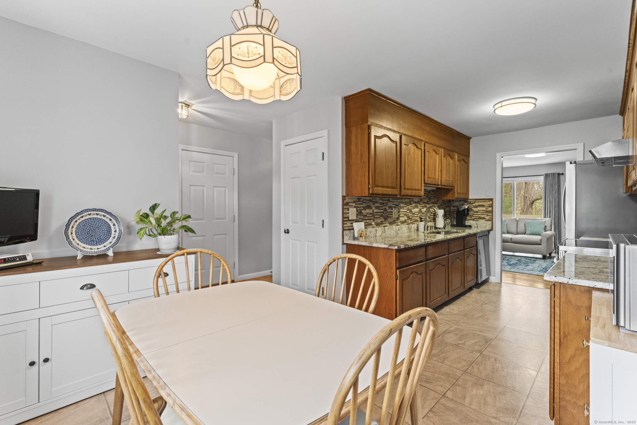 389 The Meadows #389, Enfield, Connecticut image 7